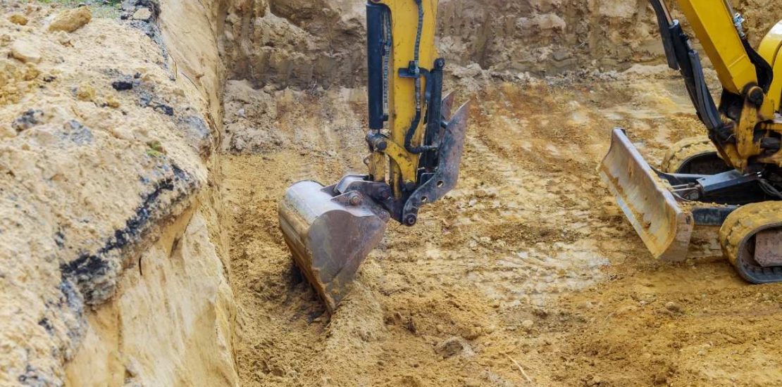 Nivelación de terreno para construir una piscina: qué tener en cuenta