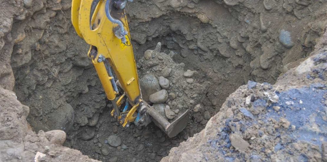 Retroexcavadora para pozos de piscina: cómo es el proceso